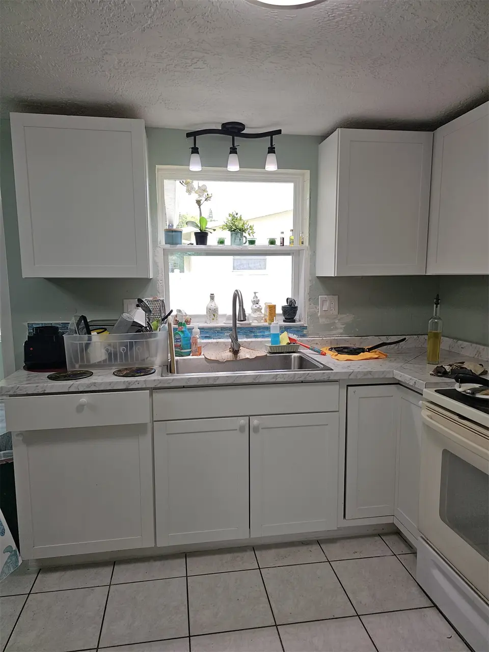 Finished kitchen cabinets and counters